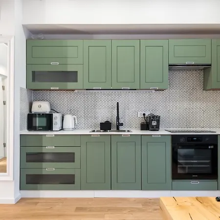 Jungle Escape - Luxe 1-br Haven In *