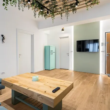 Apartamento Jungle Escape - Luxe 1-br Haven In *
