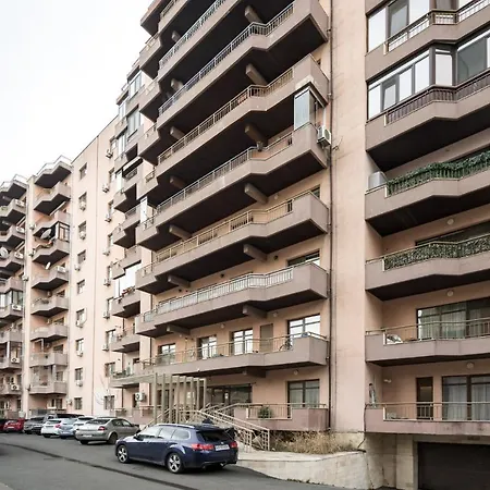 Jungle Escape - Luxe 1-br Haven In * Bucharest