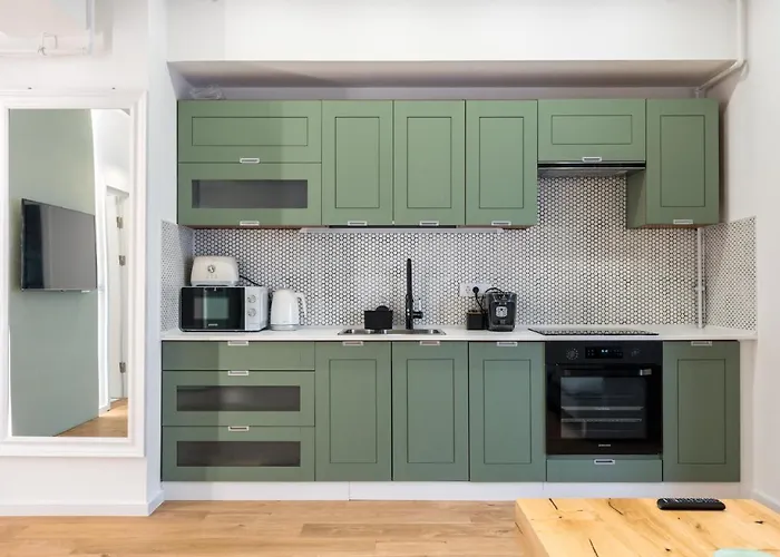 Jungle Escape - Luxe 1-br Haven In *