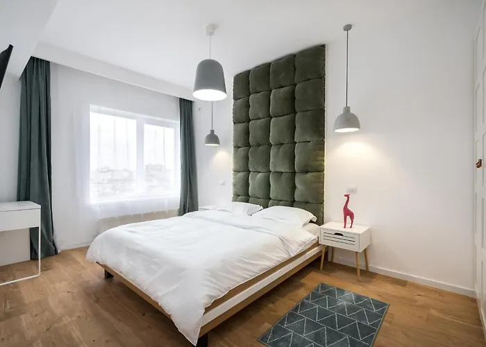 Jungle Escape - Luxe 1-br Haven In Bucharest