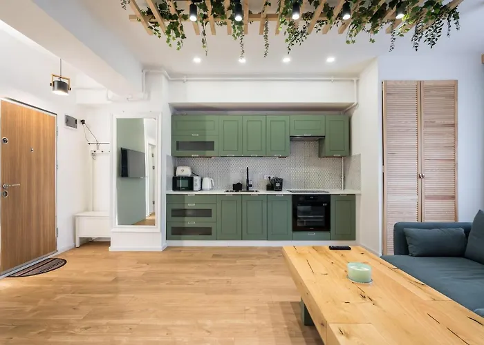 Jungle Escape - Luxe 1-br Haven In Apartment