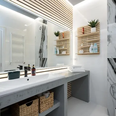 Jungle Escape - Luxe 1-br Haven In * Bucureşti