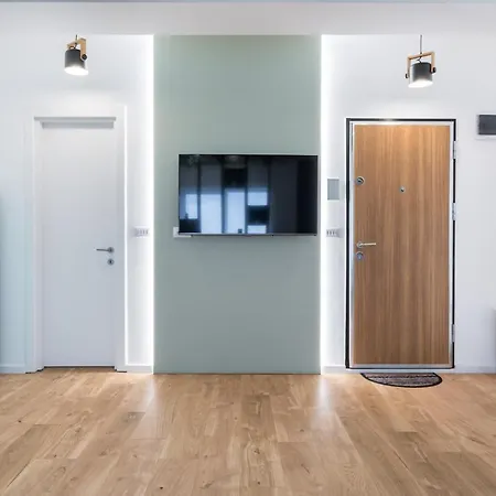 Jungle Escape - Luxe 1-br Haven In Bukarest