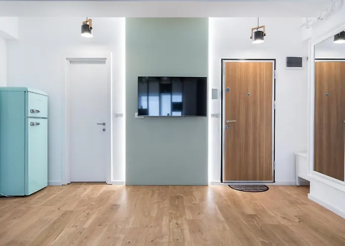 Jungle Escape - Luxe 1-br Haven In Bucharest